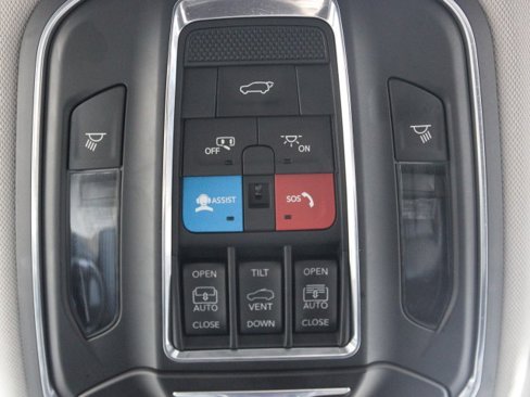 Used 2023 Jeep Grand Cherokee 4WD 4xe image 31