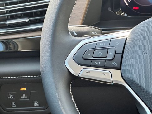 New 2026 Volkswagen Atlas SE image 16