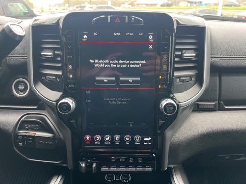 Used 2020 RAM 2500 Laramie w/ Night Edition image 25