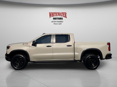 Used 2022 Chevrolet Silverado 1500 ZR2 w/ Technology Package image 2