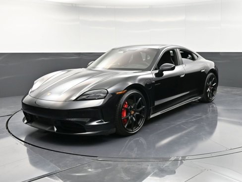 New 2025 Porsche Taycan GTS image 6