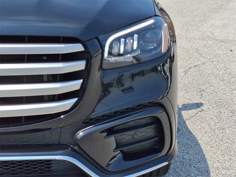 Certified 2025 Mercedes-Benz GLS 580 4MATIC image 9