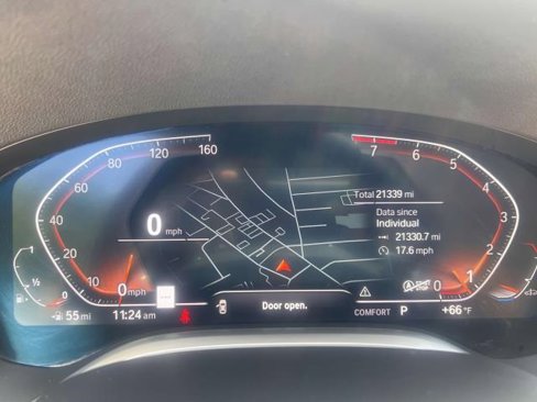 Used 2022 BMW 740i xDrive image 27
