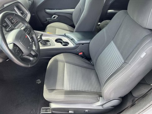 Used 2023 Dodge Challenger SXT image 15