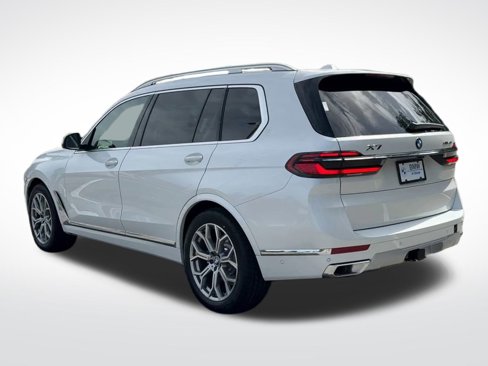 New 2026 BMW X7 xDrive40i w/ Premium Package image 6