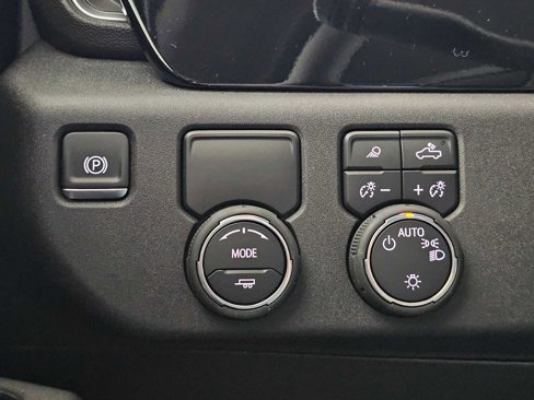 New 2026 Chevrolet Silverado 1500 LT w/ Safety Package image 32