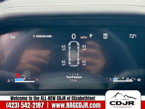 New 2024 Jeep Grand Cherokee L Overland w/ Luxury Tech Group IV image 14
