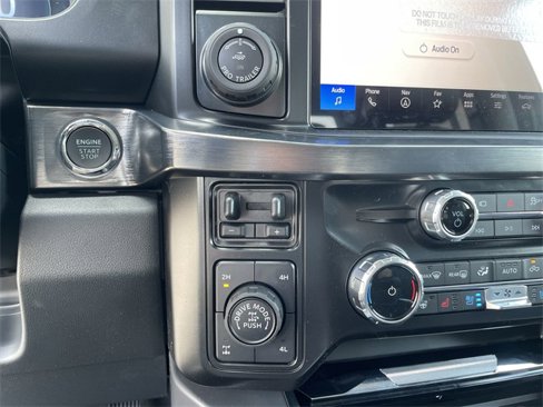 New 2025 Ford F250 Lariat w/ Lariat Ultimate Package image 25