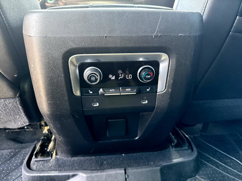 Used 2021 Chevrolet Tahoe Z71 w/ Z71 Signature Package image 18