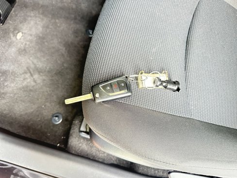 Used 2025 Toyota RAV4 LE image 22