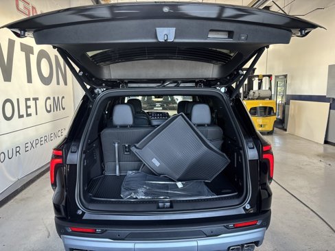 New 2026 Chevrolet Traverse LT w/ Driver Confidence Package image 32