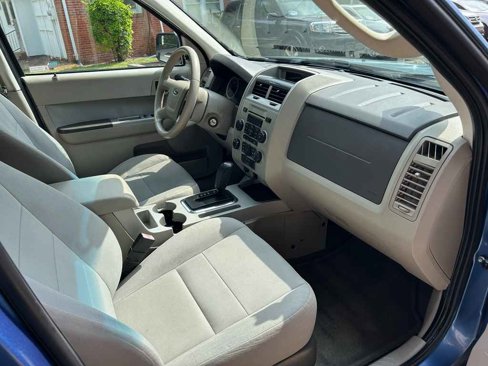 Used 2010 Ford Escape XLT image 15