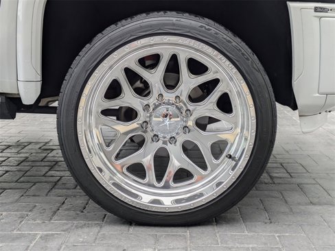 Used 2024 GMC Sierra 2500 Denali Ultimate image 12
