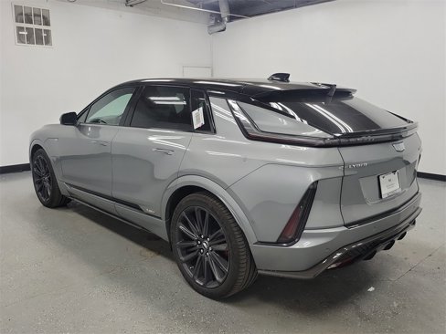 New 2026 Cadillac Lyriq V w/ Exterior Carbon Fiber Package image 4