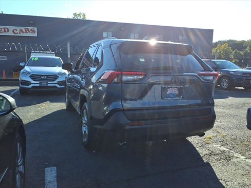 Certified 2022 Toyota RAV4 XLE image 4