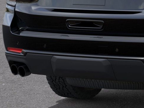 New 2026 Chevrolet Suburban Z71 image 14
