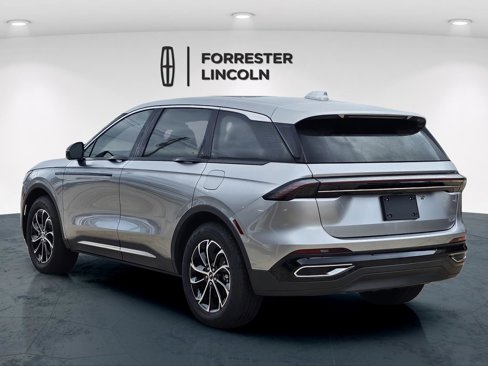 New 2025 Lincoln Nautilus Premier w/ Equipment Group 102A image 5