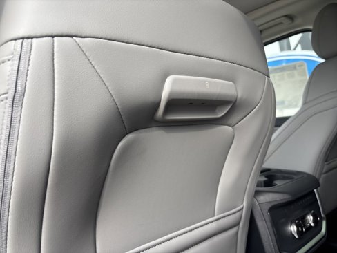 New 2025 Ford Expedition Active image 28