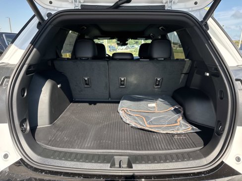 New 2026 GMC Terrain AT4 w/ Convenience Package III image 12