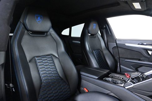 Used 2021 Lamborghini Urus image 16