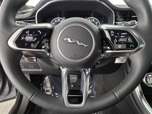 Certified 2024 Jaguar XF R-Dynamic SE image 21