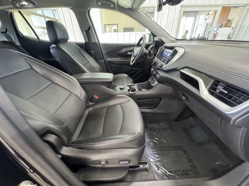 Used 2024 GMC Terrain SLT image 29