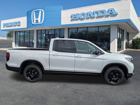 New 2026 Honda Ridgeline Black Edition image 3