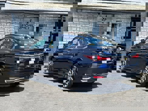 Used 2022 Lexus ES 300h image 18