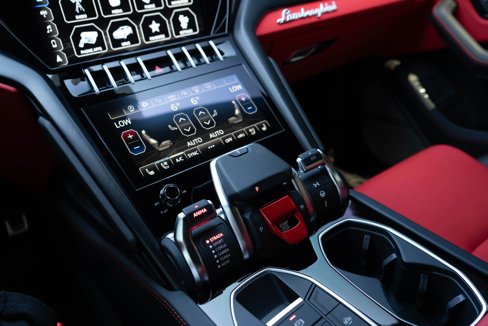 Used 2022 Lamborghini Urus image 44