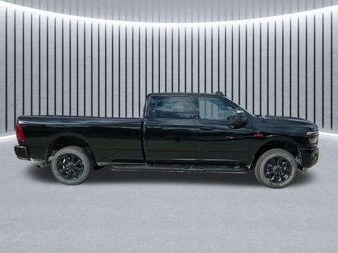 New 2025 RAM 2500 Laramie image 4