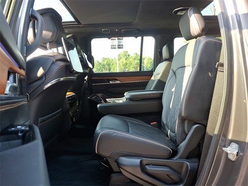Used 2024 Jeep Grand Wagoneer L Series III w/ Rear Seat Video Group 1 image 10