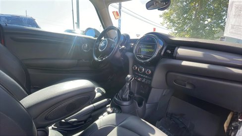 Used 2017 MINI Cooper 2-Door Hardtop image 24