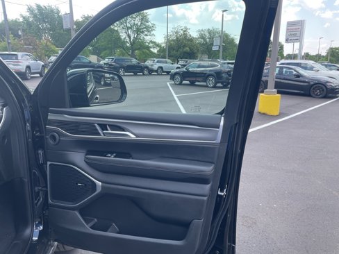 New 2025 Jeep Wagoneer 4WD image 17