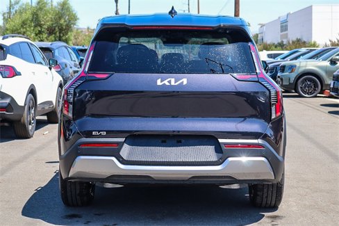 New 2026 Kia EV9 Light image 16