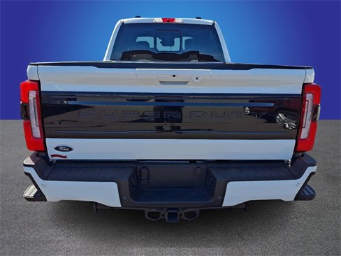 Certified 2025 Ford F250 Platinum image 5