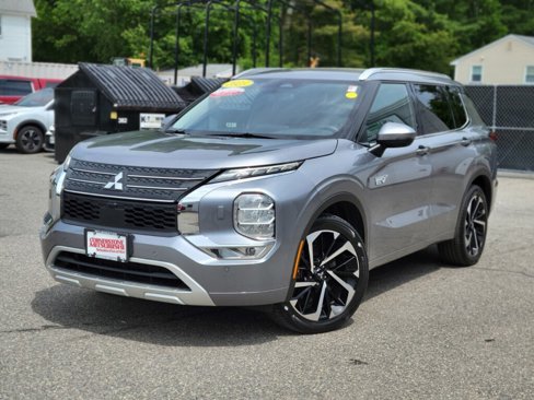Used 2023 Mitsubishi Outlander SEL image 1