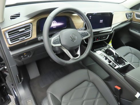 New 2026 Volkswagen Atlas SE image 10