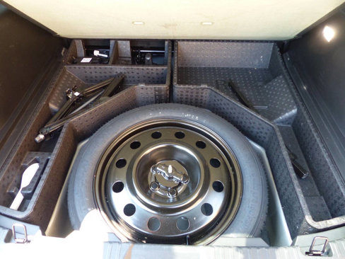 Used 2024 Ford Edge SEL image 39