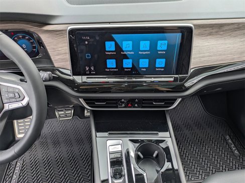 New 2025 Volkswagen Atlas SEL Premium R-Line image 18