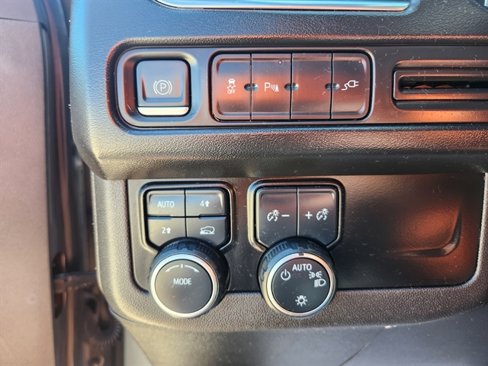 Used 2021 Chevrolet Tahoe LT image 12