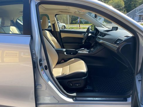 Used 2016 Lexus CT 200h image 12