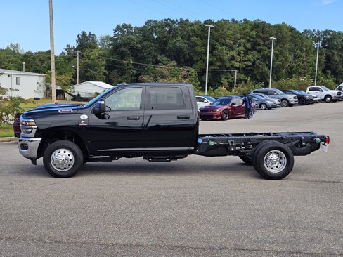 New 2026 RAM 3500 Tradesman w/ Chrome Appearance Group image 14