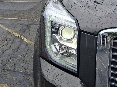 Used 2019 GMC Yukon XL Denali w/ Denali Ultimate Package image 12