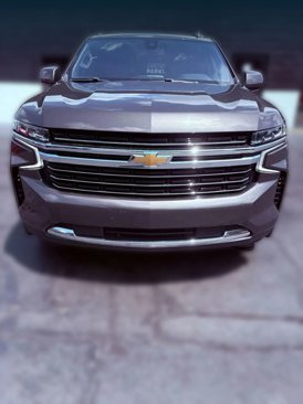 Used 2021 Chevrolet Suburban LT w/ Rear Media and Nav Package image 9