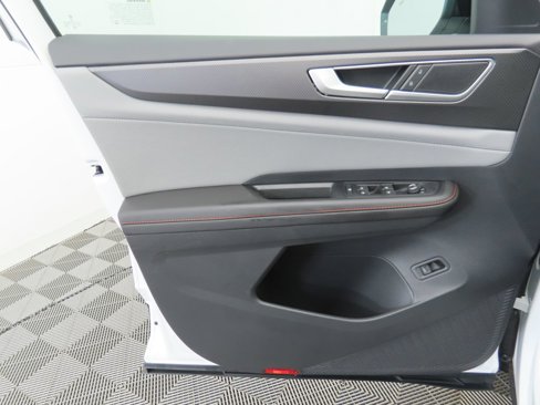 New 2026 Volkswagen Atlas Peak Edition image 25