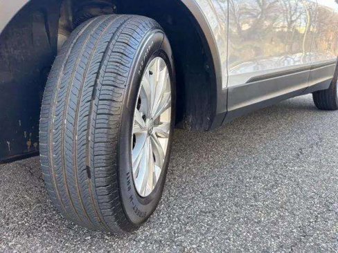 Used 2019 Volkswagen Tiguan S image 30