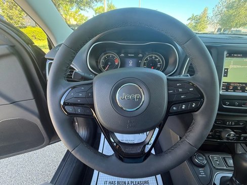 Certified 2023 Jeep Cherokee Altitude Lux w/ Lux Elite Package image 23