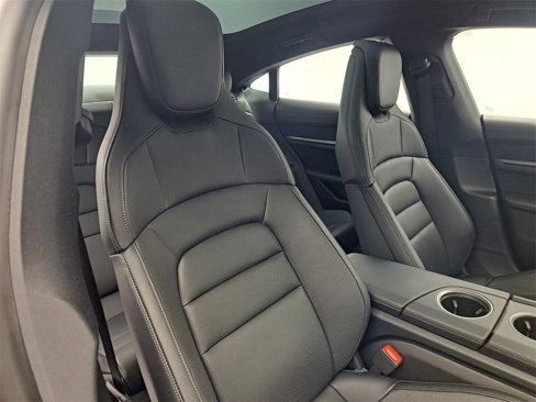Certified 2025 Porsche Taycan 4S image 18