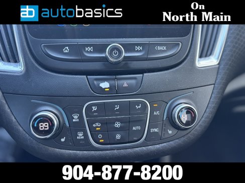 Used 2020 Chevrolet Malibu LT image 25