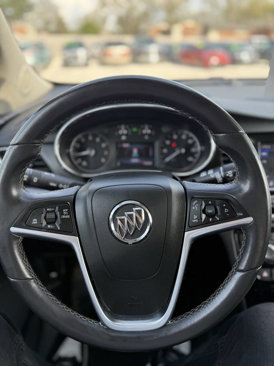 Used 2022 Buick Encore Preferred image 13